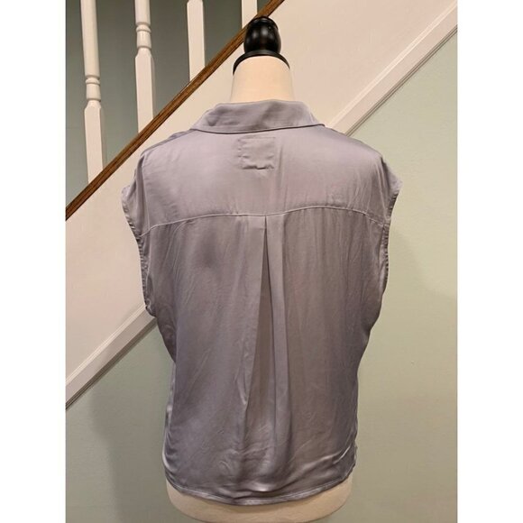 Chaser Silky Rolled Button Down Sleeveless Top Women’s Size Medium New w/ tags! - Picture 5 of 8